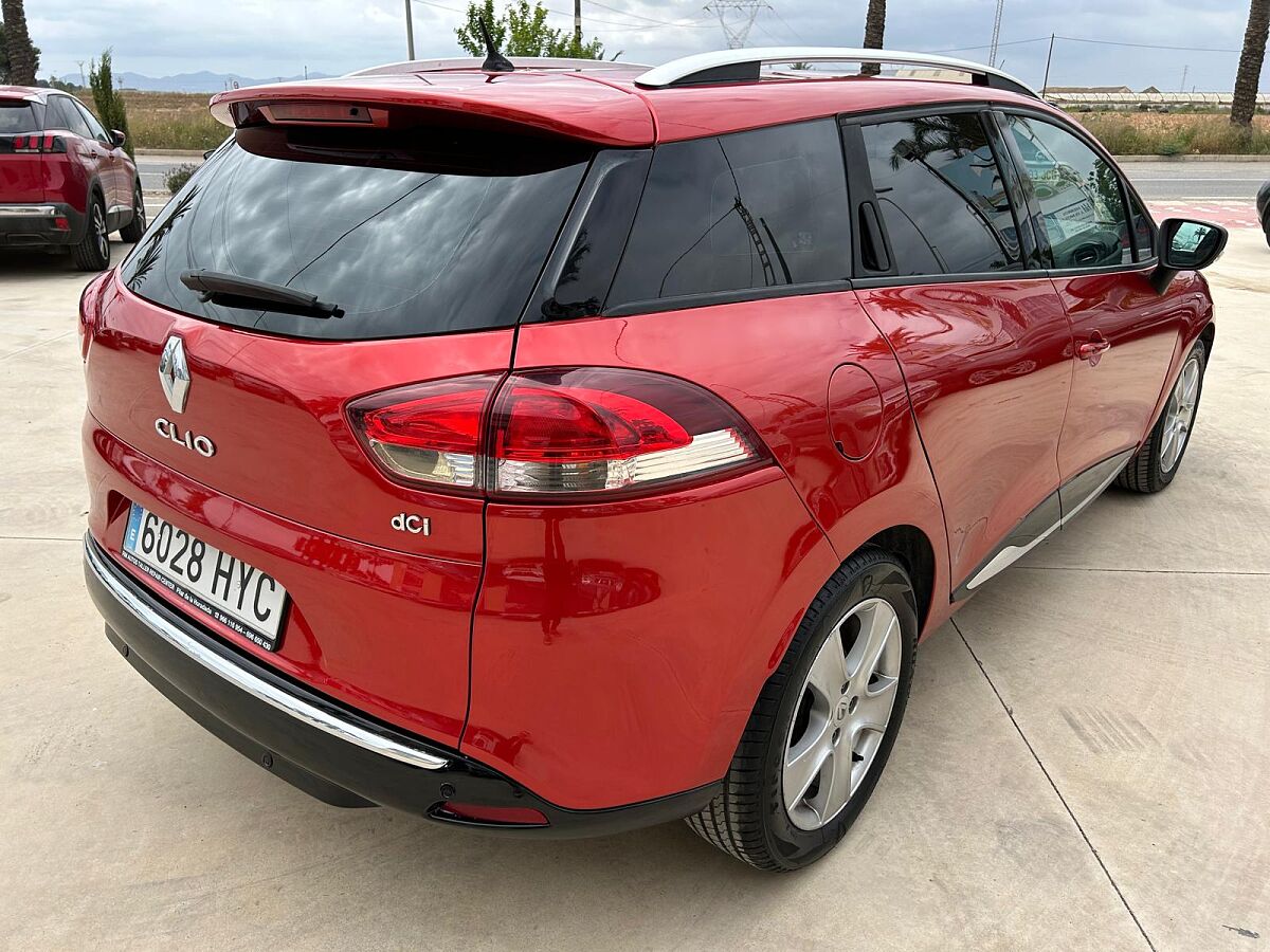 RENAULT CLIO DYNAMIQUE ESTATE 1.5 DCI SPANISH LHD IN SPAIN 70000 MILES 2014